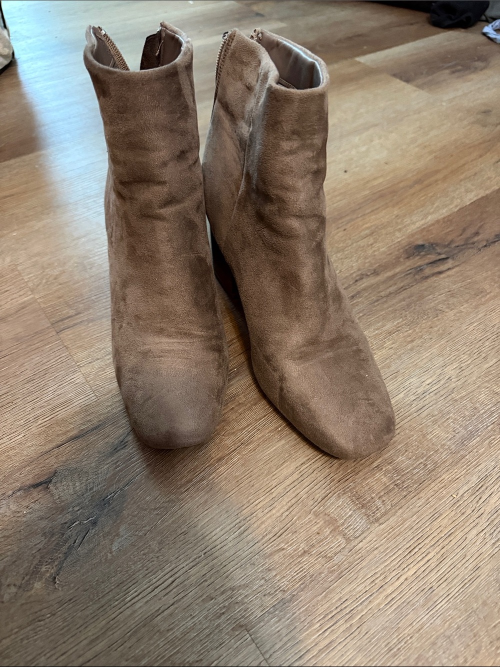 Source Unknown Brown Suede Ankle Booties with Side Zip